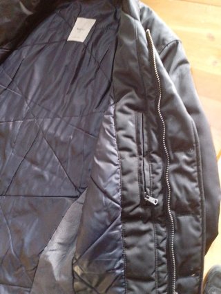 Chaqueta Negra Estilo Motero