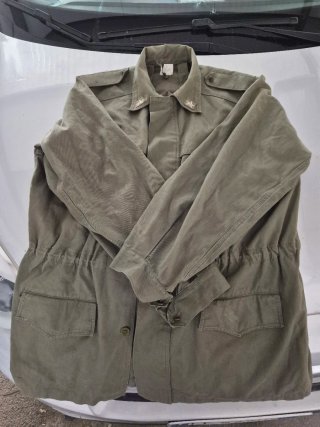 Questa è una giacca field jacket dell'Esercito Ita