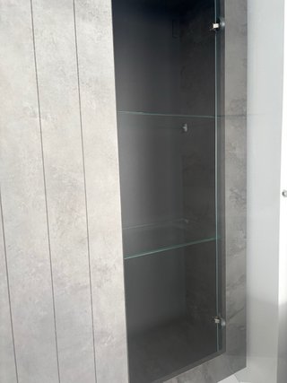 URGE Estantería vitrina cristal y madera
