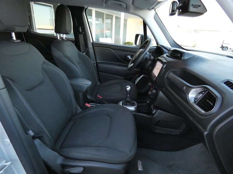 Jeep Renegade 2021, foto 9