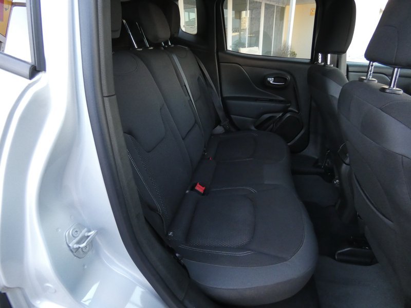 Jeep Renegade 2021, foto 10