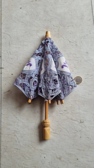 Paraguas Decorativo Encaje Morado y Blanco