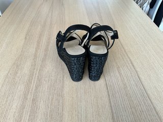Alpargatas de cuña piel Latouche Talla 37