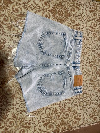 Shorts vaqueros Stradivarius Talla 36