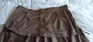 Falda de baile negra con volantes