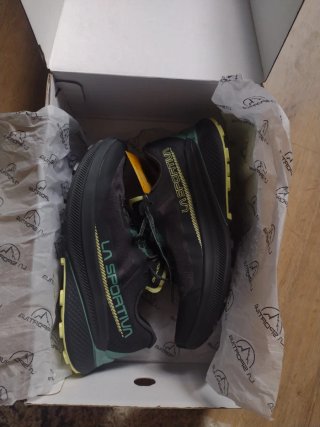 Zapatillas La Sportiva Talla 41.5 NUEVAS
