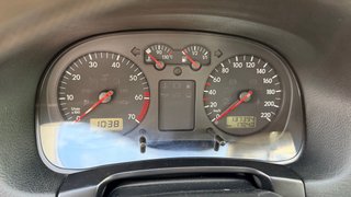 VW Golf 2000 1.4i 136000kms 2450