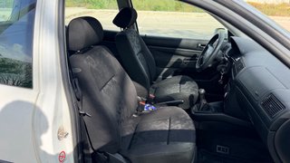 VW Golf 2000 1.4i 136000kms 2450