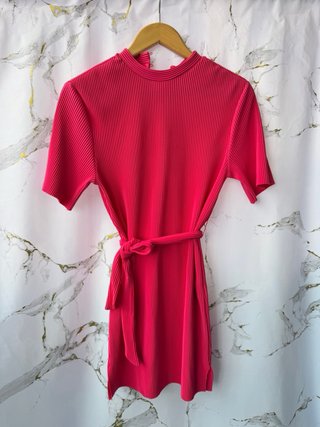 Vestido mini Bershka fucsia plisado