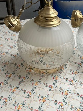 Lámpara colgante cristal y metal dorado