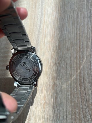 Reloj Lotus Caballero Negro y Plateado