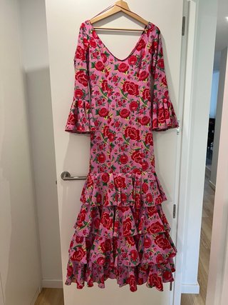 Traje de flamenca talla 38 perfecto estado