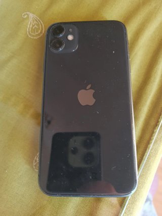 iPhone 11 Apple