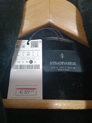 Chaqueta Stradivarius Negra Talla L
