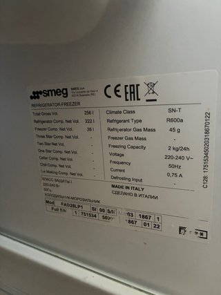Frigorífico SMEG Crema