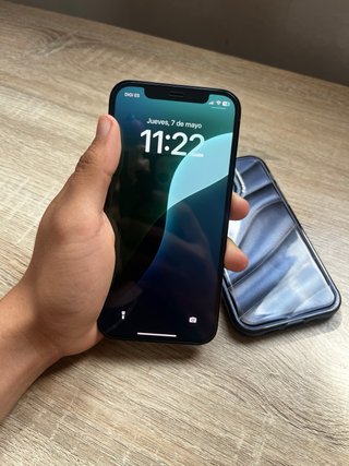 iPhone 12 128GB Negro/Azul 90% de vida en bateria