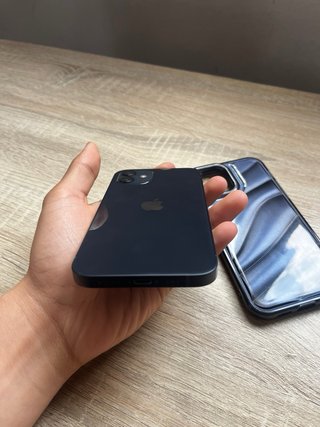 iPhone 12 128GB Negro/Azul 90% de vida en bateria