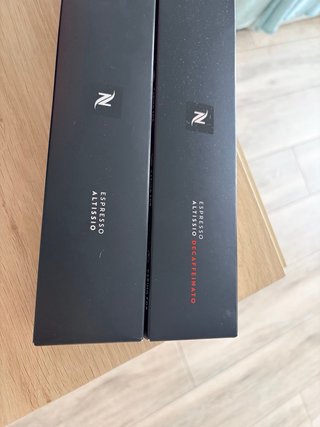 Cafetera Nespresso Vertuo Pop Roja + CAFE