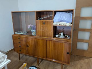 Mueble vintage madera y cristal