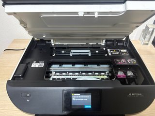 Stampante multifunzione HP Envy 5646