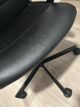 Silla de oficina con ruedas