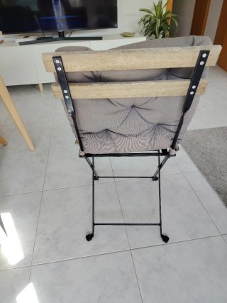 Silla exterior Ikea madera y metal