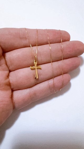 Collana con croce moderna in oro 18kt 750