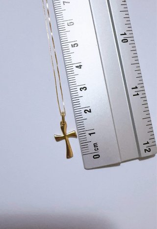 Collana con croce moderna in oro 18kt 750
