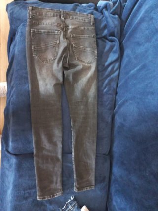 Pantalones vaqueros desgastados