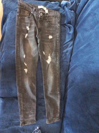 Pantalones vaqueros desgastados