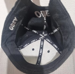 Gorra OBEY Negra y Gris