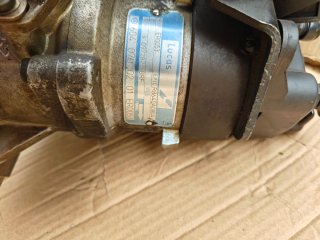Pompa Lucas Mercedes w 202 6040700201  ER0053