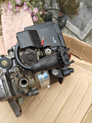 Pompa Lucas Mercedes w 202 6040700201  ER0053