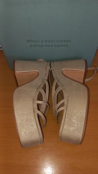 Sandalias Mim tacón dorado