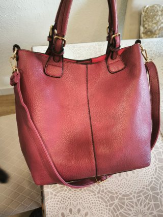 Bolso polipiel color burdeos nuevo
