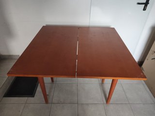 Mesa de cocina plegable  PARA REPARAR