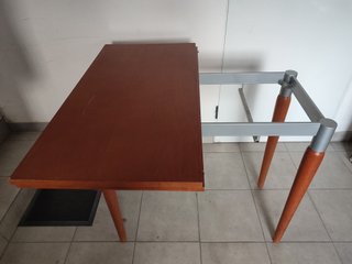 Mesa de cocina plegable  PARA REPARAR