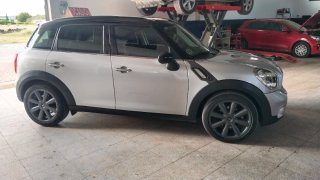 MINI Countryman 2012