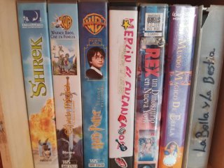 Film VHS in vendita per unità