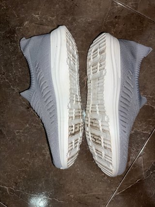 Zapatillas grises talla 37