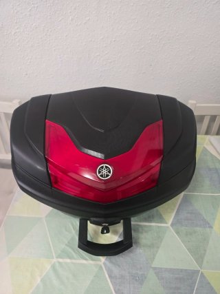 Baul Yamaha maleta moto topcase cofre top case