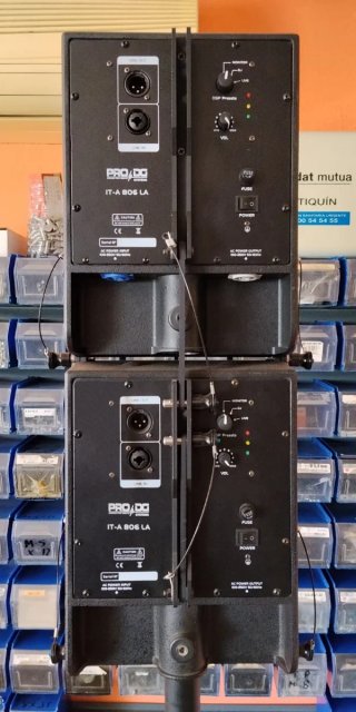 Equipo de sonido auto-amplificado para PA