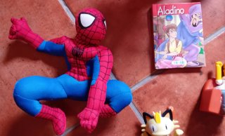 Lote de 9 muñecos de peluche y figuras
