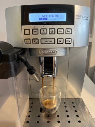 Cafetera DeLonghi Magnifica S Cappuccino