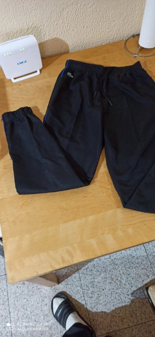 Chándal Lacoste Azul y Negro con Capucha