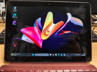 Microsoft Surface Go 1825 con Teclado