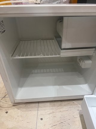 Nevera pequeña Zanussi