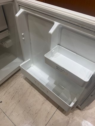 Nevera pequeña Zanussi