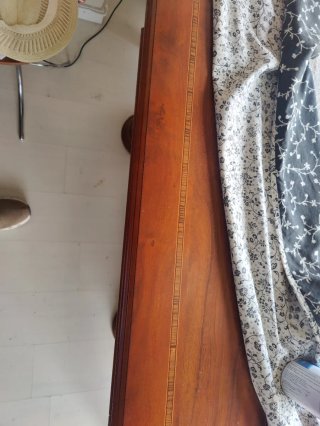 Tavolo da pranzo in legno