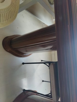 Tavolo da pranzo in legno